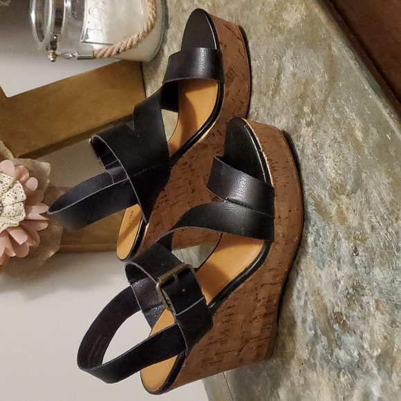 Mossimo Black Wide Strap & Buckle Wedges 8.5 - Picture 2 of 10